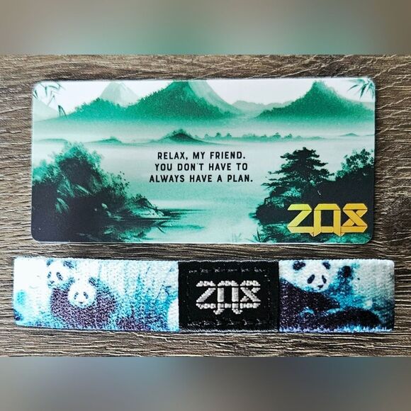 ZOX "WANDERING SPIRIT" #1714 GREEN OMBRE PANDA BEAR COLLECTIBLE WRISTBAND - Picture 4 of 4